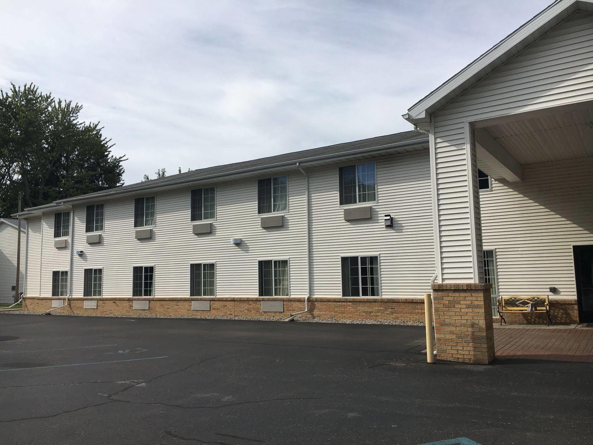 Budget Host Inn Allegan Exterior photo